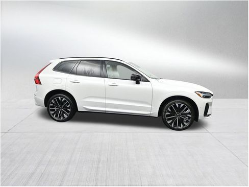 New 2026 Volvo XC60 B5 Ultra w/ Protection Package Premier AWD/4WD image 6