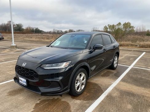 Certified 2023 Honda HR-V LX image 1