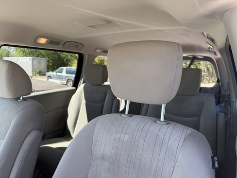 Used 2015 Nissan Quest SV FWD image 16