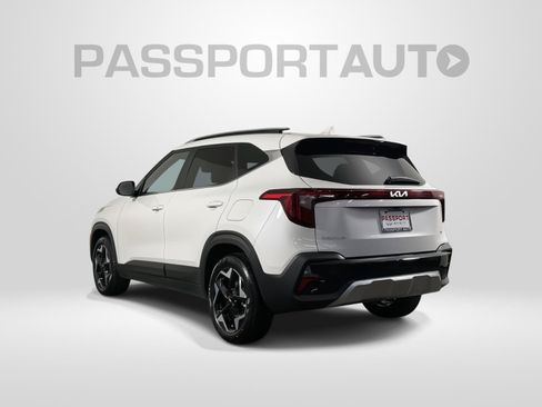 Used 2025 Kia Seltos EX w/ EX Sunroof Package AWD/4WD image 4