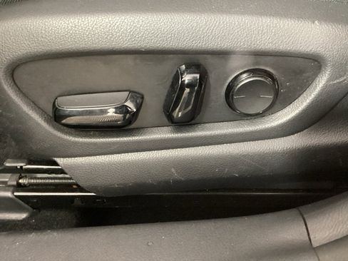 Used 2020 Lexus UX 250h image 16