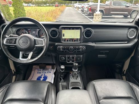 Used 2020 Jeep Gladiator Overland w/ Popular Equipment Package image 27