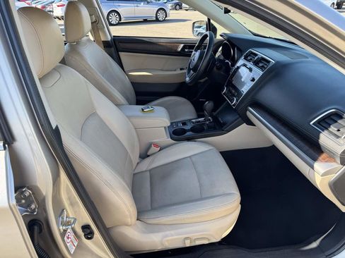 Used 2019 Subaru Outback 2.5i Limited image 12