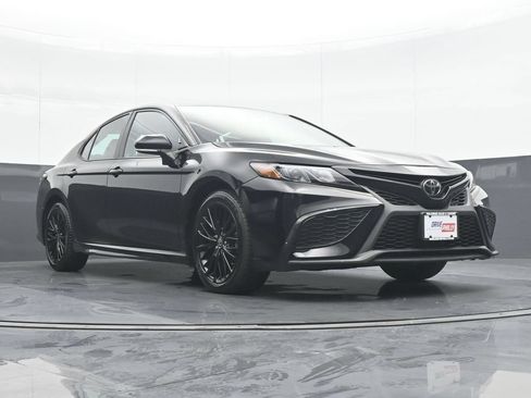 Used 2022 Toyota Camry SE AWD/4WD image 33
