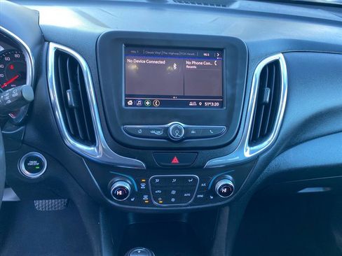 Used 2020 Chevrolet Equinox LT w/ Midnight Edition image 11
