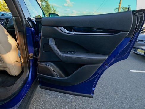 Used 2022 Maserati Levante GT image 28