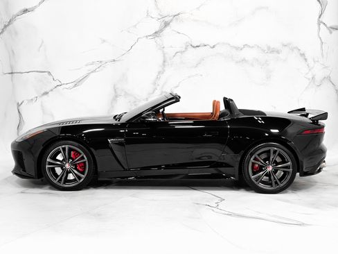Used 2019 Jaguar F-TYPE SVR image 9