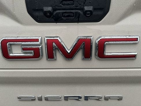 New 2026 GMC Sierra 2500 AT4X image 32