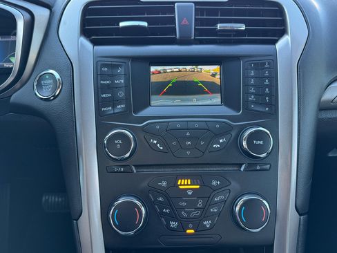 Used 2017 Ford Fusion S image 25