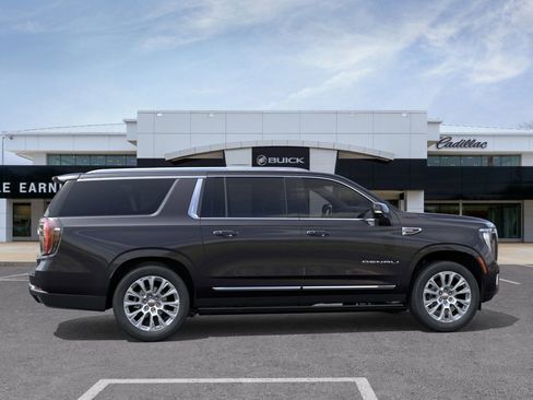 New 2026 GMC Yukon XL Denali image 7