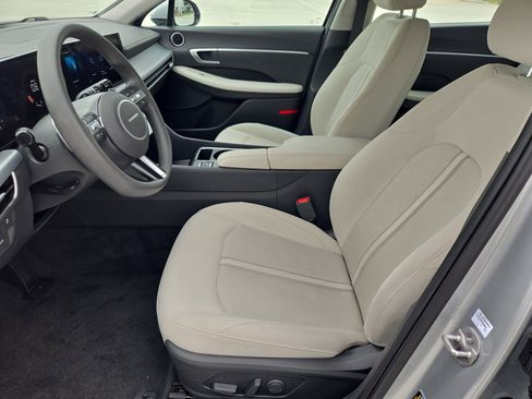 Used 2025 Hyundai Sonata SEL FWD image 16