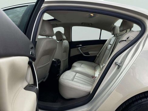 Used 2011 Buick Regal CXL Turbo w/ TO2 Preferred Equipment Group image 32