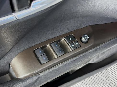 Used 2024 Toyota Camry SE FWD image 22