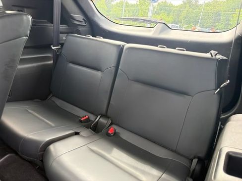 Used 2024 Mitsubishi Outlander SE FWD image 19