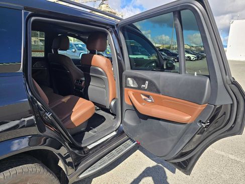 Used 2026 Mercedes-Benz GLS 450 4MATIC image 16