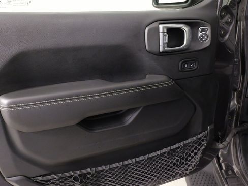 Used 2021 Jeep Wrangler Unlimited Sahara image 25