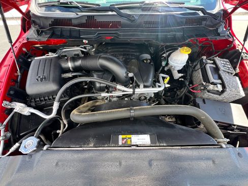 Used 2019 RAM 1500 Big Horn AWD/4WD image 10