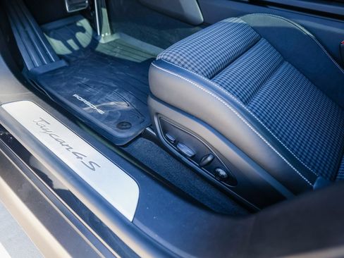 New 2025 Porsche Taycan 4S image 14