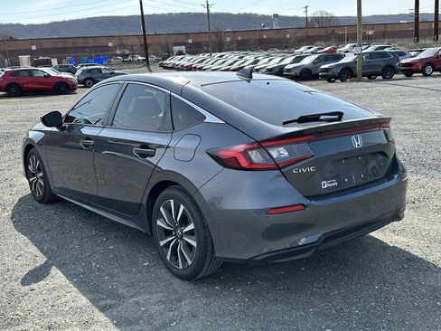 Used 2024 Honda Civic EX-L image 6