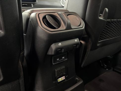 Used 2024 Jeep Wrangler Unlimited Sahara w/ Technology Group AWD/4WD image 14