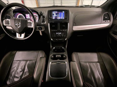 Used 2019 Dodge Grand Caravan GT image 14