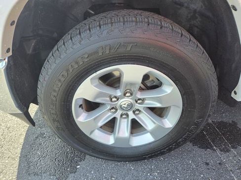 Used 2019 RAM 1500 Laramie image 27