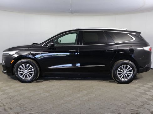 Used 2024 Buick Enclave Premium image 16