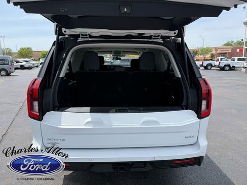 Used 2025 Ford Expedition Max Active AWD/4WD image 16