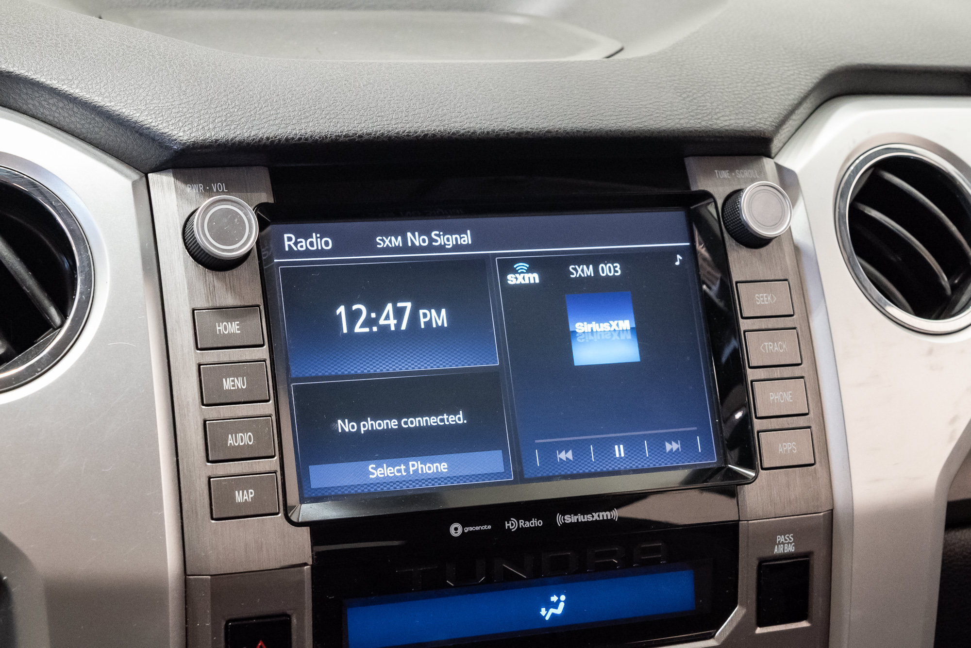 Used 2020 Toyota Tundra SR5 w/ TRD Off-Road Package AWD/4WD image 17
