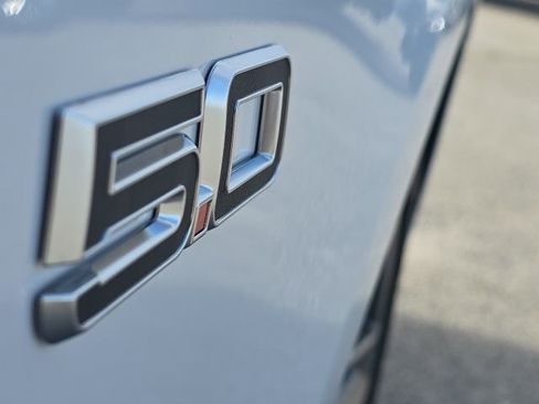 Used 2024 Ford Mustang GT Premium image 9