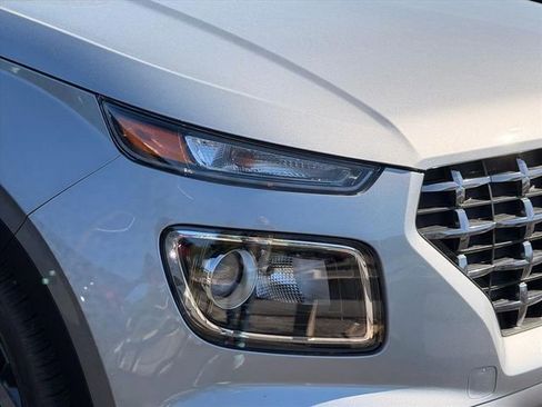 New 2026 Hyundai Venue SEL FWD image 21