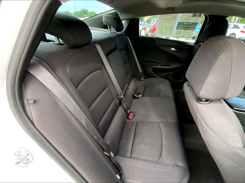 Used 2024 Chevrolet Malibu LT FWD image 20