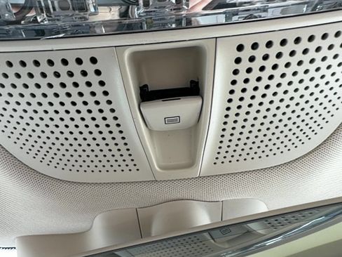 Used 2020 Mercedes-Benz GLC 300 4MATIC image 12