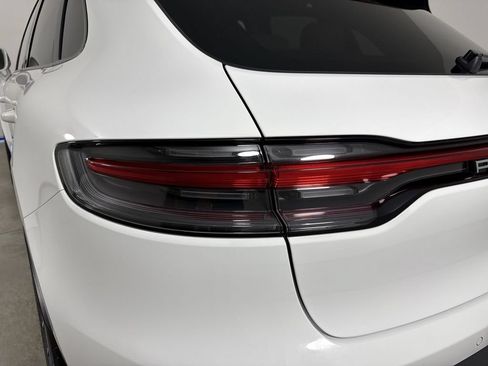 Certified 2026 Porsche Macan Turbo AWD/4WD image 18
