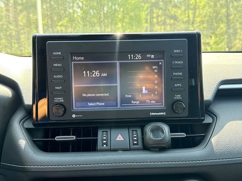 Used 2022 Toyota RAV4 XLE Premium image 24