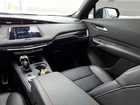 Used 2023 Cadillac XT4 Sport image 23