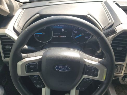 Used 2019 Ford F250 Lariat w/ Lariat Ultimate Package image 21