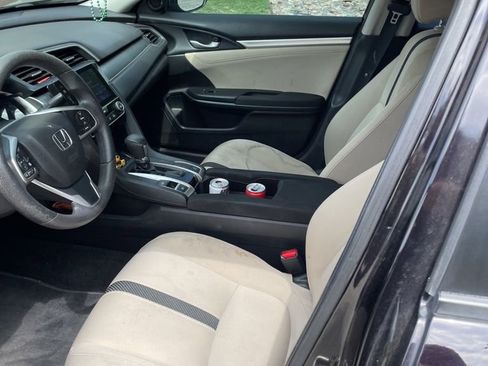 Used 2018 Honda Civic EX image 5