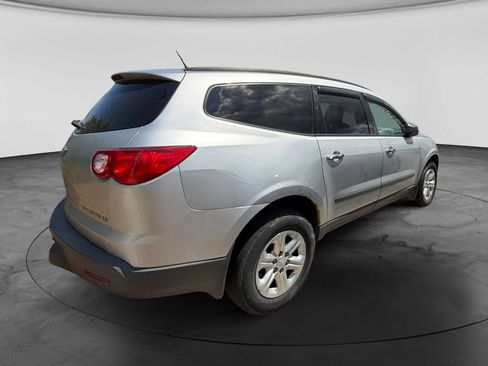 Used 2012 Chevrolet Traverse LS FWD image 10