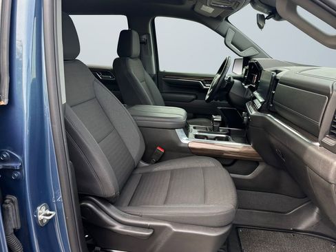 Used 2024 Chevrolet Silverado 1500 RST w/ Z71 Off-Road Package image 15