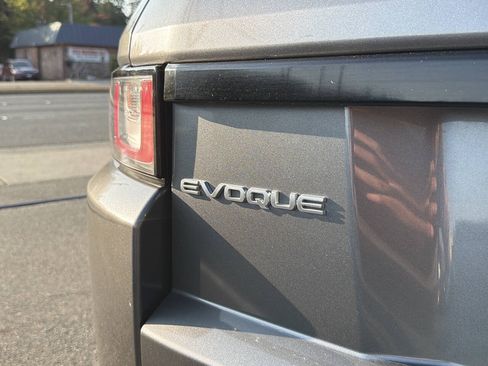 Used 2017 Land Rover Range Rover Evoque SE Premium AWD/4WD image 6