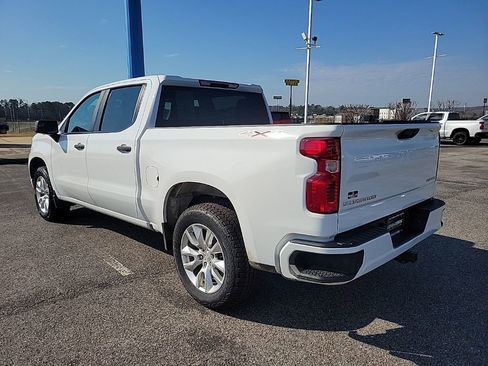 Used 2024 Chevrolet Silverado 1500 Custom image 5