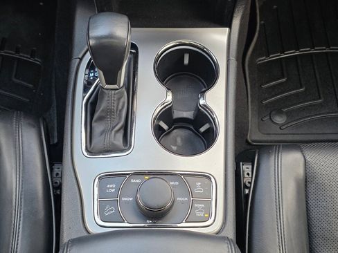 Used 2020 Jeep Grand Cherokee High Altitude image 15