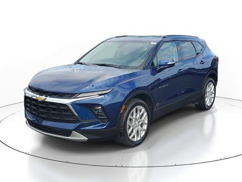Certified 2023 Chevrolet Blazer LT AWD/4WD image 2