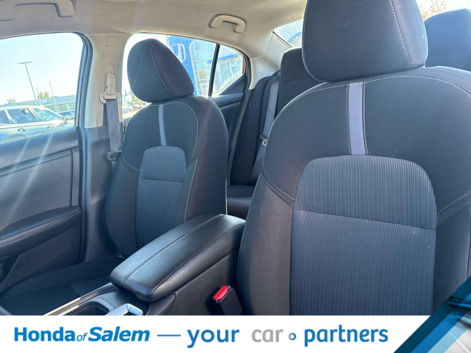 Used 2025 Nissan Sentra SV FWD image 11