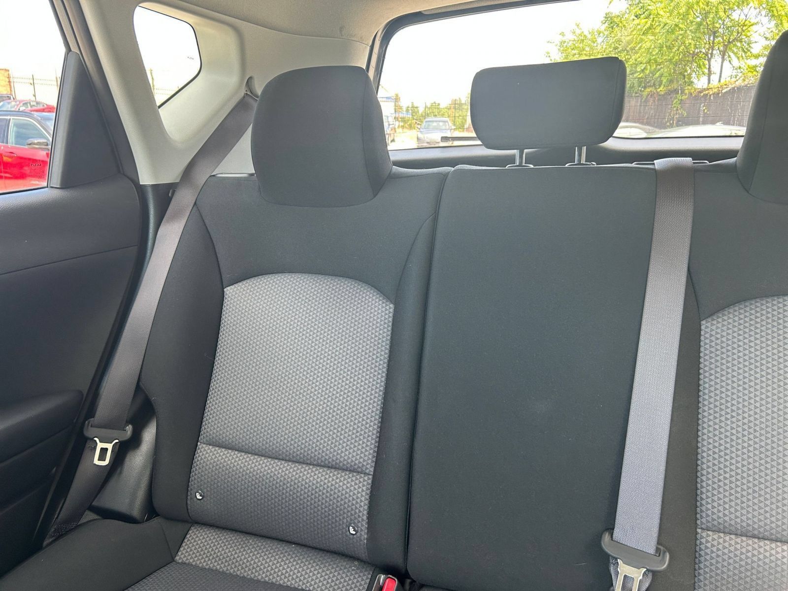 Used 2025 Kia Soul LX w/ LX Technology Package FWD image 33