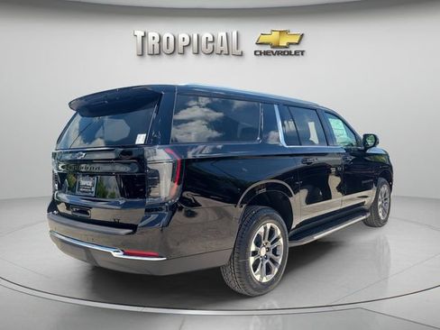 New 2026 Chevrolet Suburban LT w/ Comfort Package RWD image 5