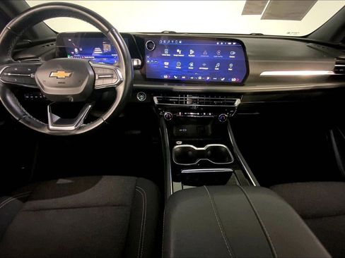 Used 2024 Chevrolet Traverse LT AWD/4WD image 15