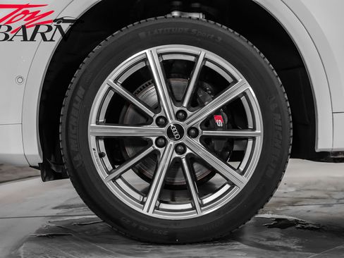 Used 2023 Audi SQ5 Prestige image 17