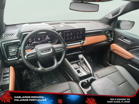 Used 2025 GMC Canyon AT4 w/ Technology Plus Package AWD/4WD image 24